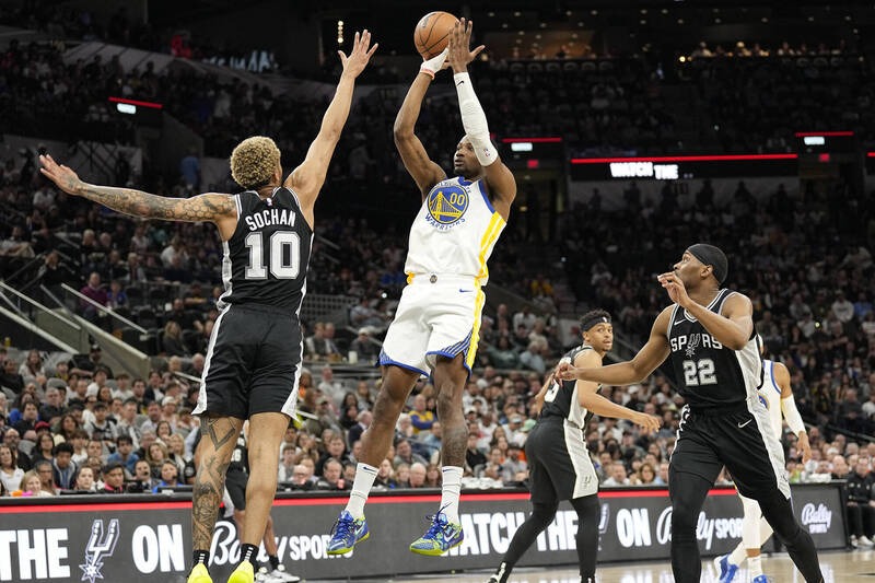 Curry’s Absence Spurs Kuminga and Thompson: Warriors Defeat Spurs to End 2-Game Skid