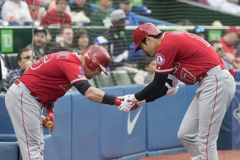 Veteran Outfielder Kole Calhoun Retires from MLB